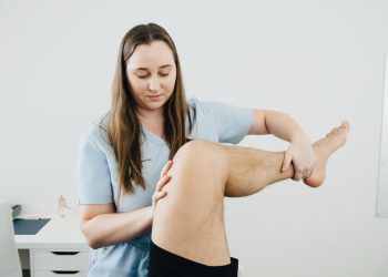 Tips for Handling Chronic Knee Pain