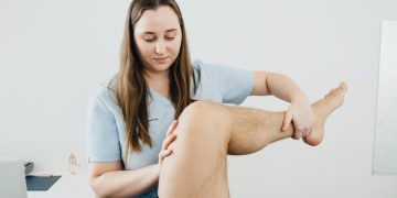 Tips for Handling Chronic Knee Pain